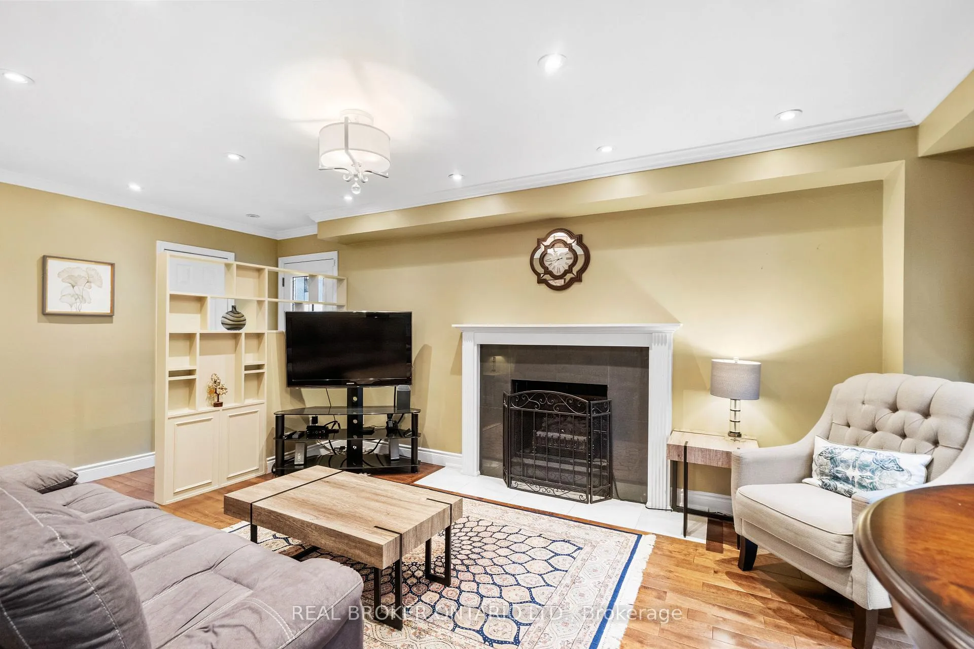 Photo 12 of 63 Haskell Crescent, Aurora, Aurora Highlands — HOMEH