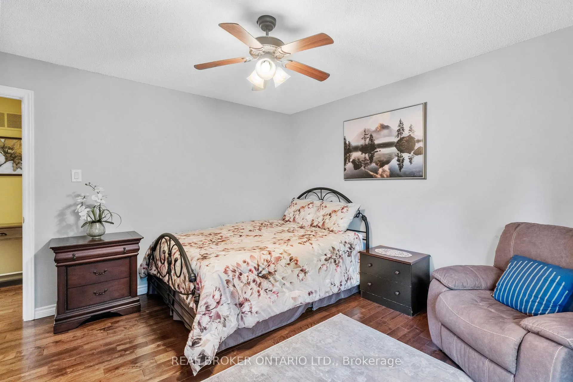 Photo 19 of 63 Haskell Crescent, Aurora, Aurora Highlands — HOMEH