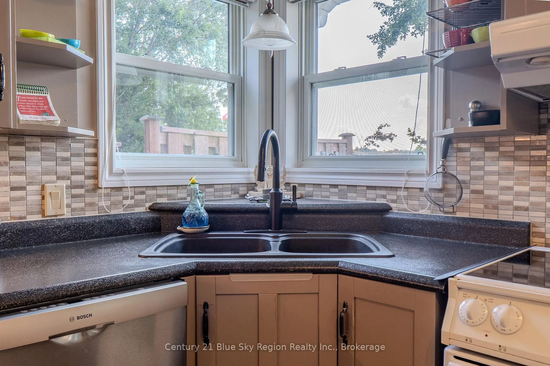 Photo 32 of 63 Westview Drive, Callander — HOMEH