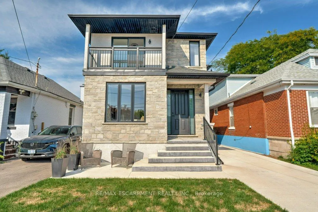 Photo 2 of 38 East 16th Street, Hamilton, Inch Park — HOMEH