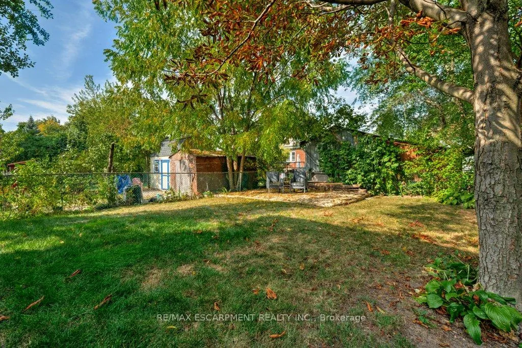 Photo 35 of 38 East 16th Street, Hamilton, Inch Park — HOMEH