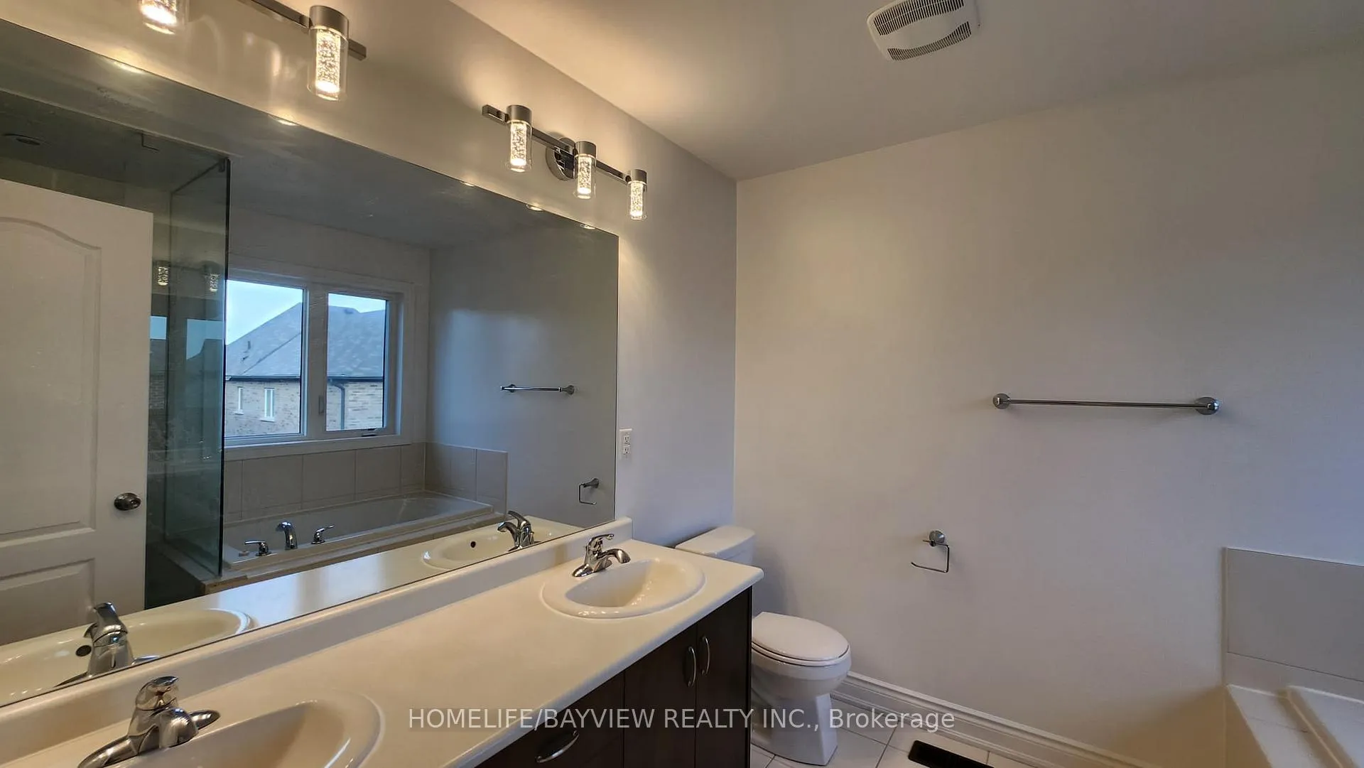Photo 15 of 1263 Peelar Crescent, Innisfil, Lefroy — HOMEH