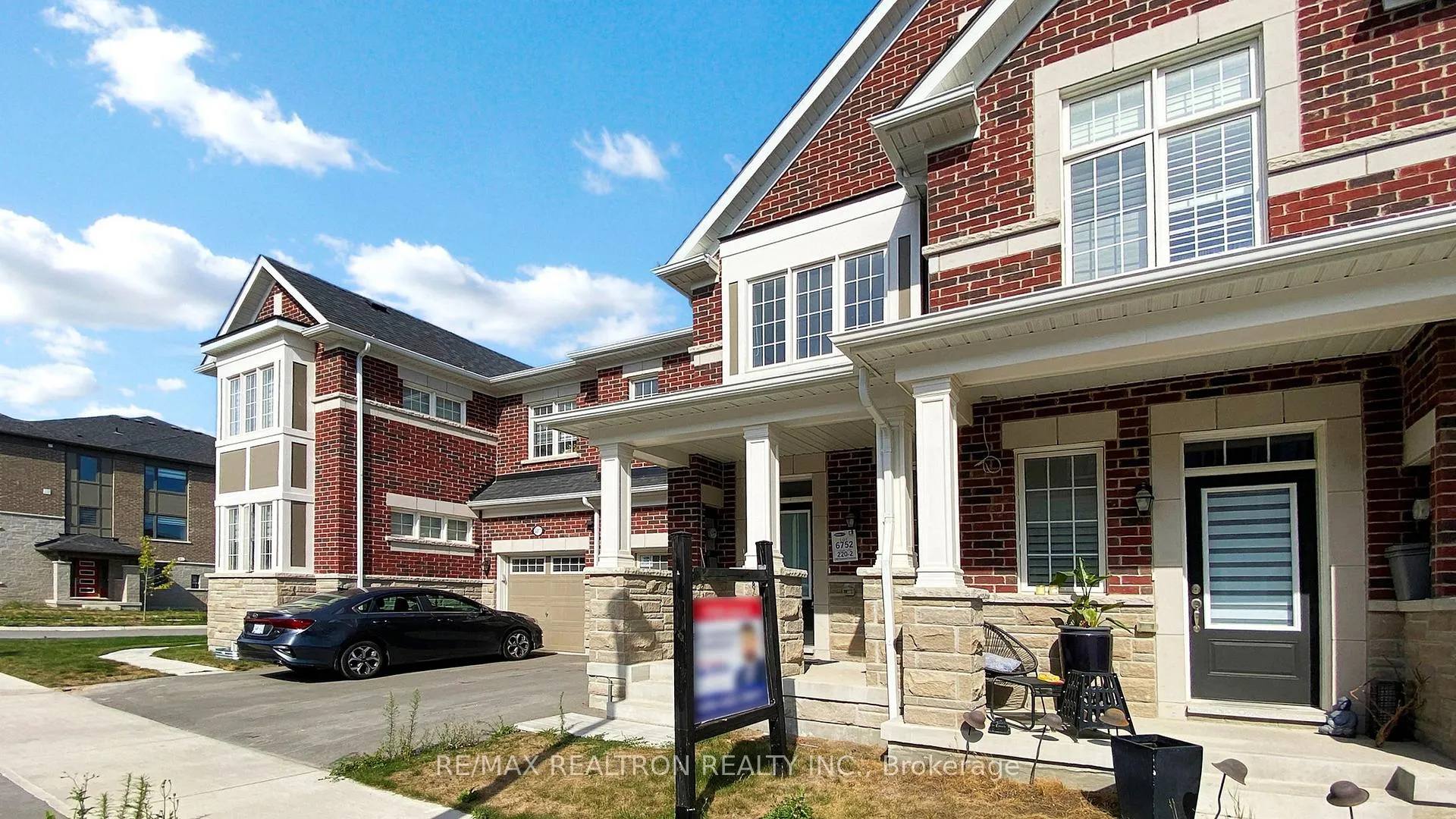 Photo 5 of 3309 Thunderbird Promenade, Pickering, Rural Pickering — HOMEH