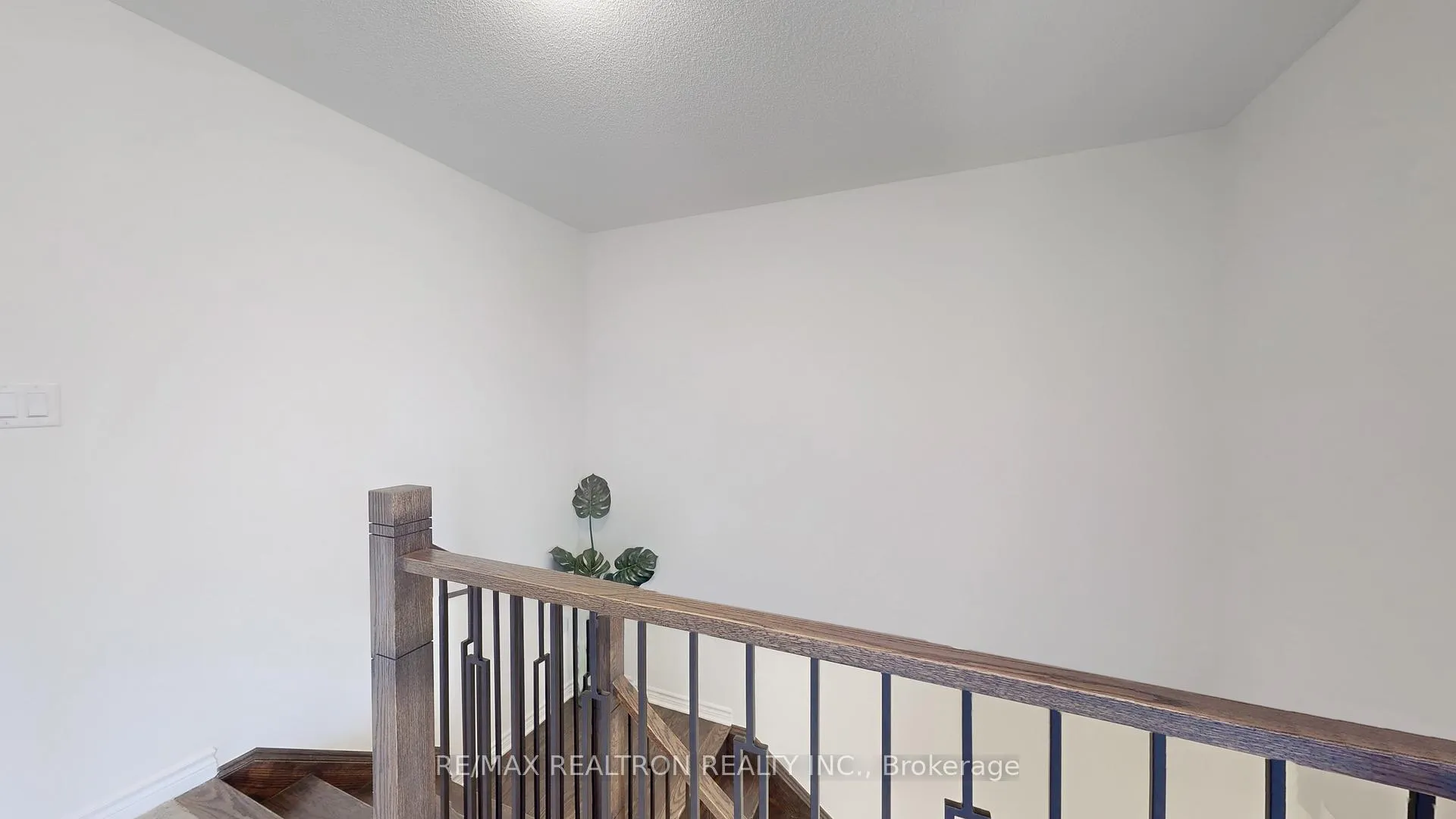 Photo 24 of 3309 Thunderbird Promenade, Pickering, Rural Pickering — HOMEH