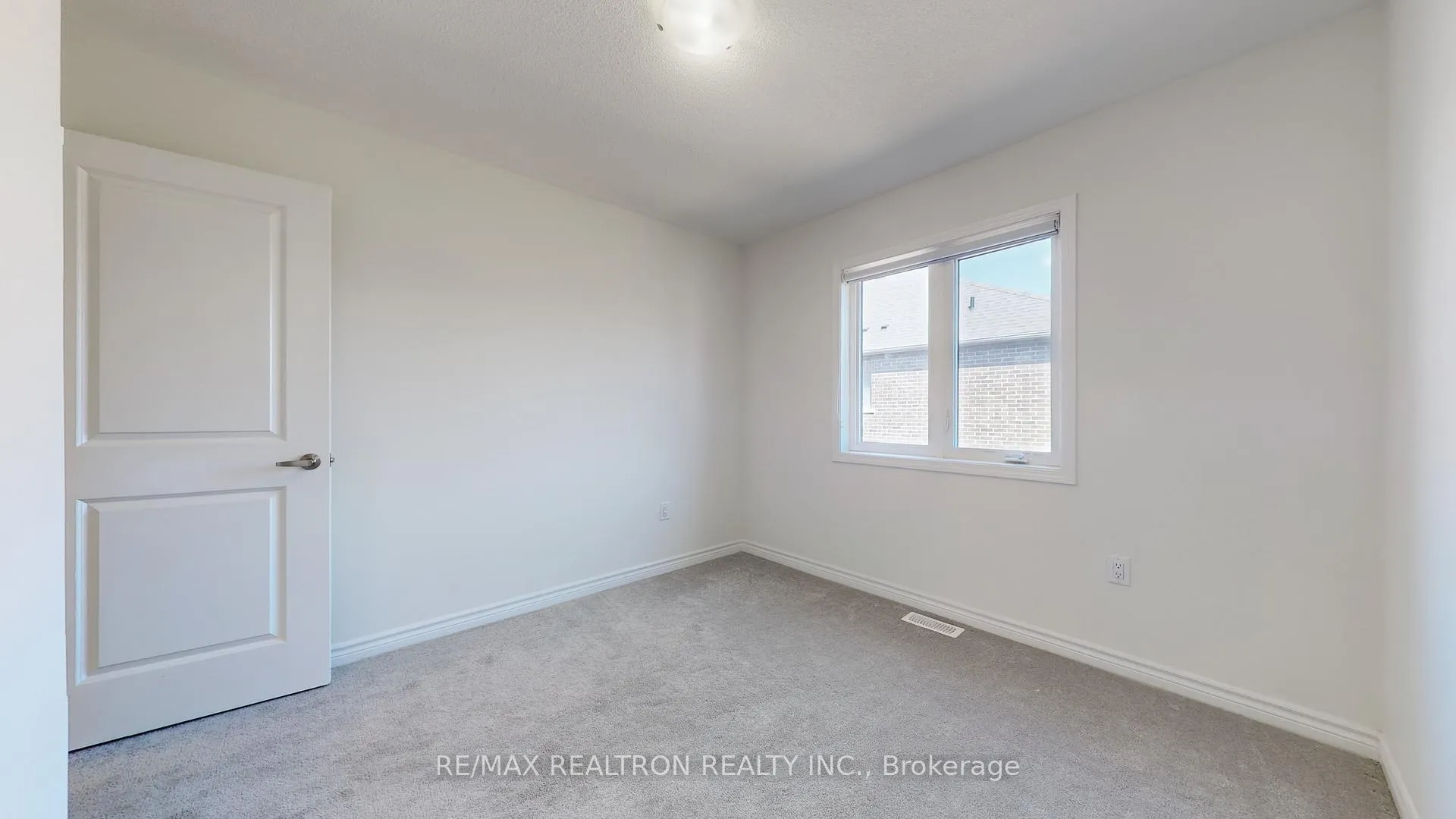 Photo 35 of 3309 Thunderbird Promenade, Pickering, Rural Pickering — HOMEH