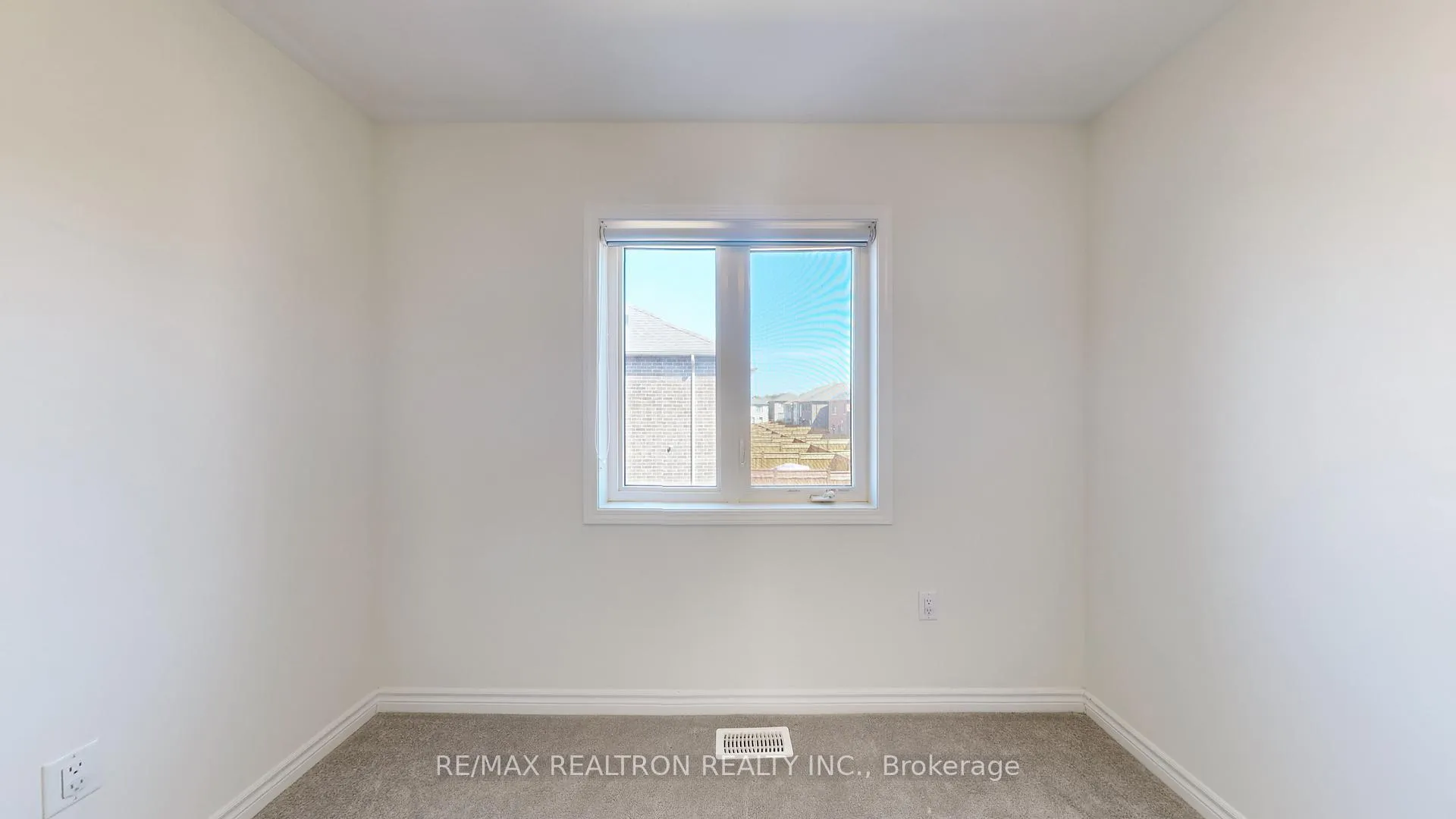 Photo 37 of 3309 Thunderbird Promenade, Pickering, Rural Pickering — HOMEH