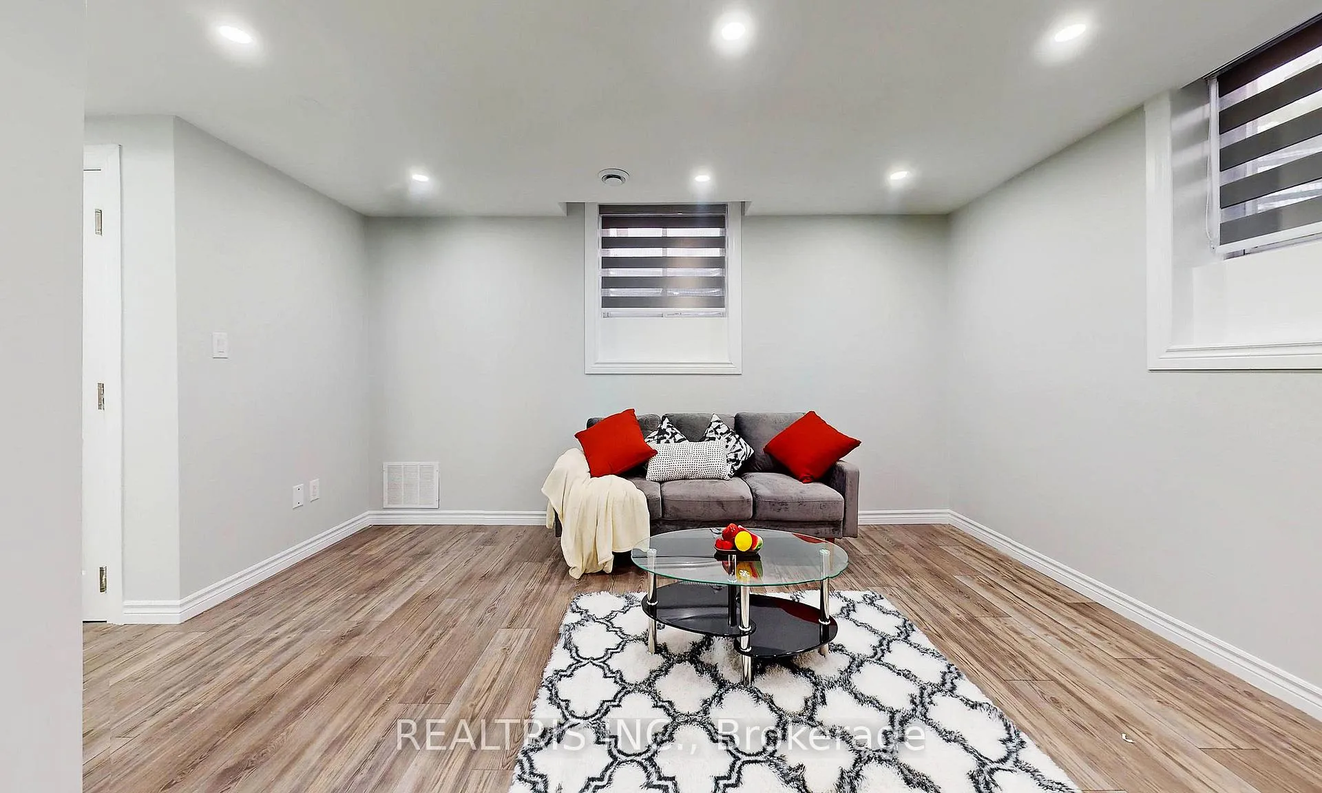 Photo 4 of Unit Lower, 85 Eaglecrest Street, Kitchener, Bridgeport — HOMEH