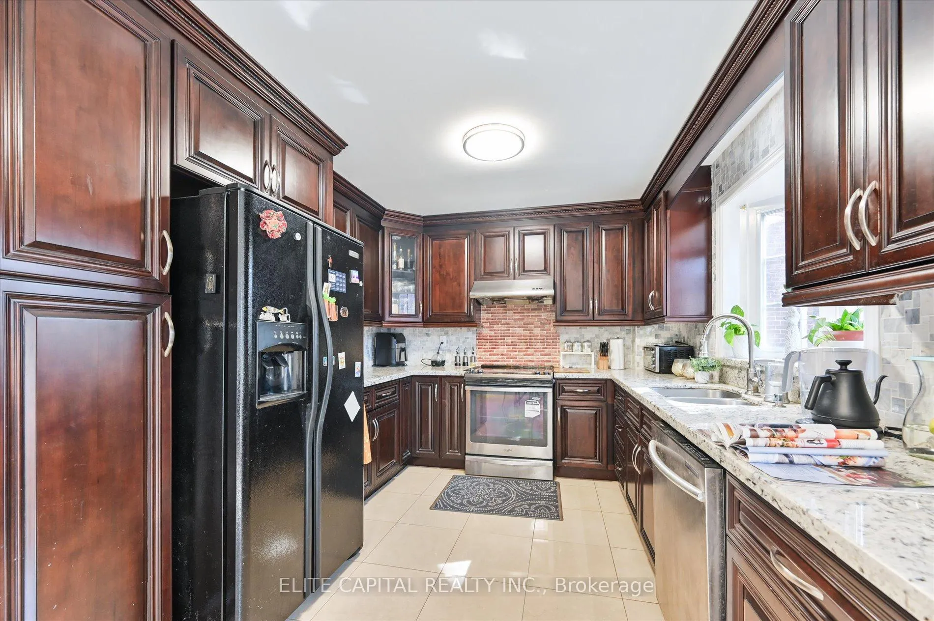 Photo 11 of 54 Bauer Crescent, Markham, Unionville — HOMEH