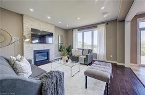 Photo 23 of 264 Evens Pond Crescent, Kitchener — HOMEH