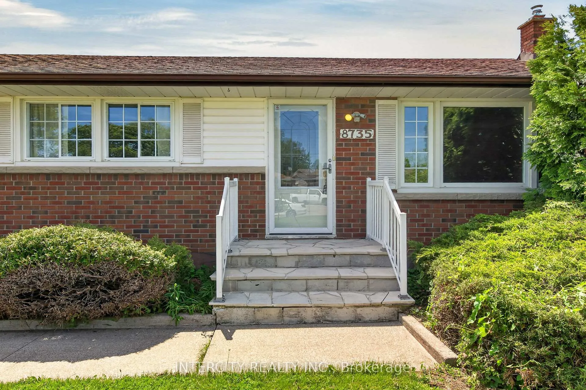 Photo 8 of 8735 Howe Crescent, Niagara Falls, Chippawa — HOMEH
