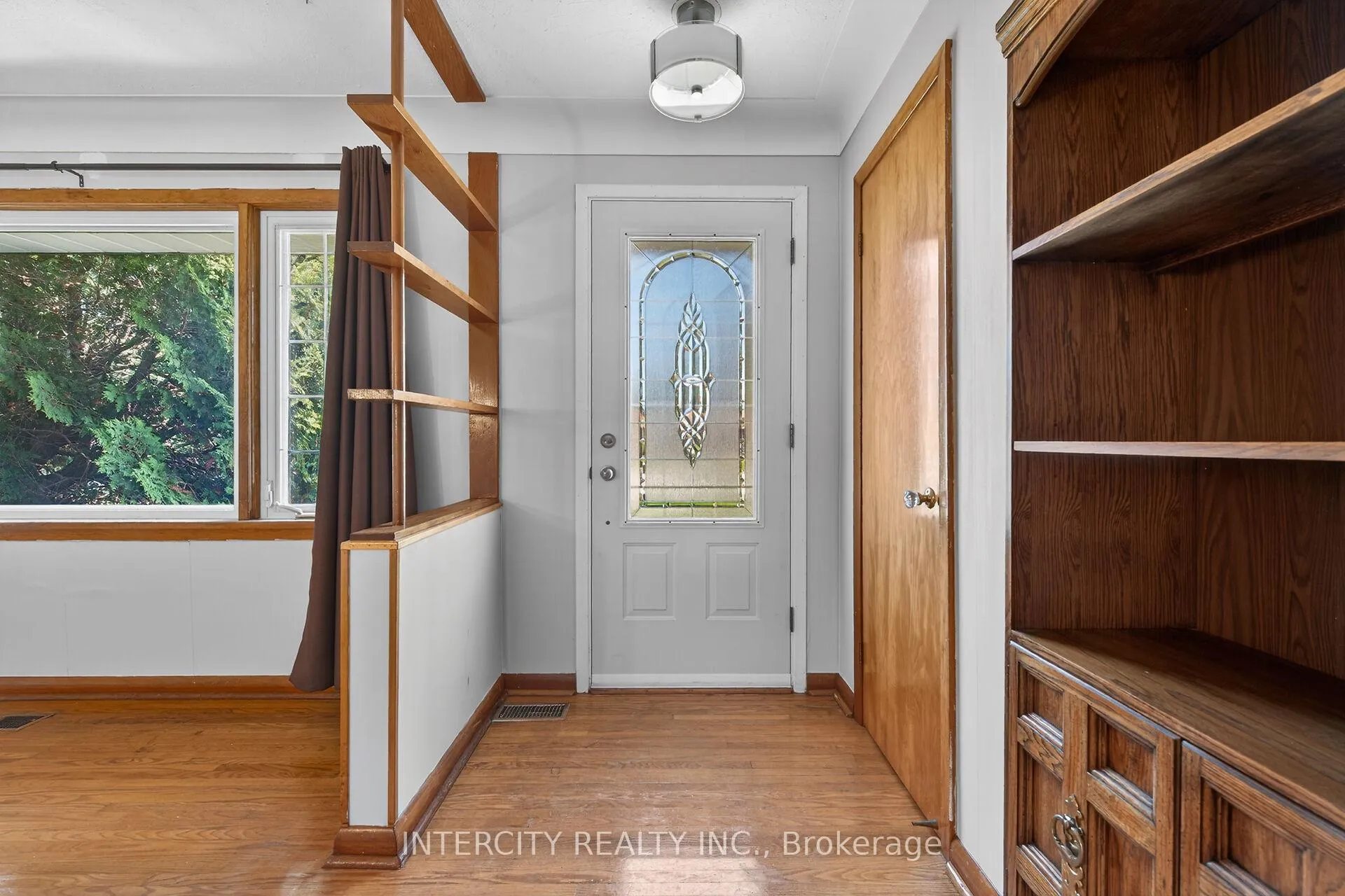 Photo 10 of 8735 Howe Crescent, Niagara Falls, Chippawa — HOMEH