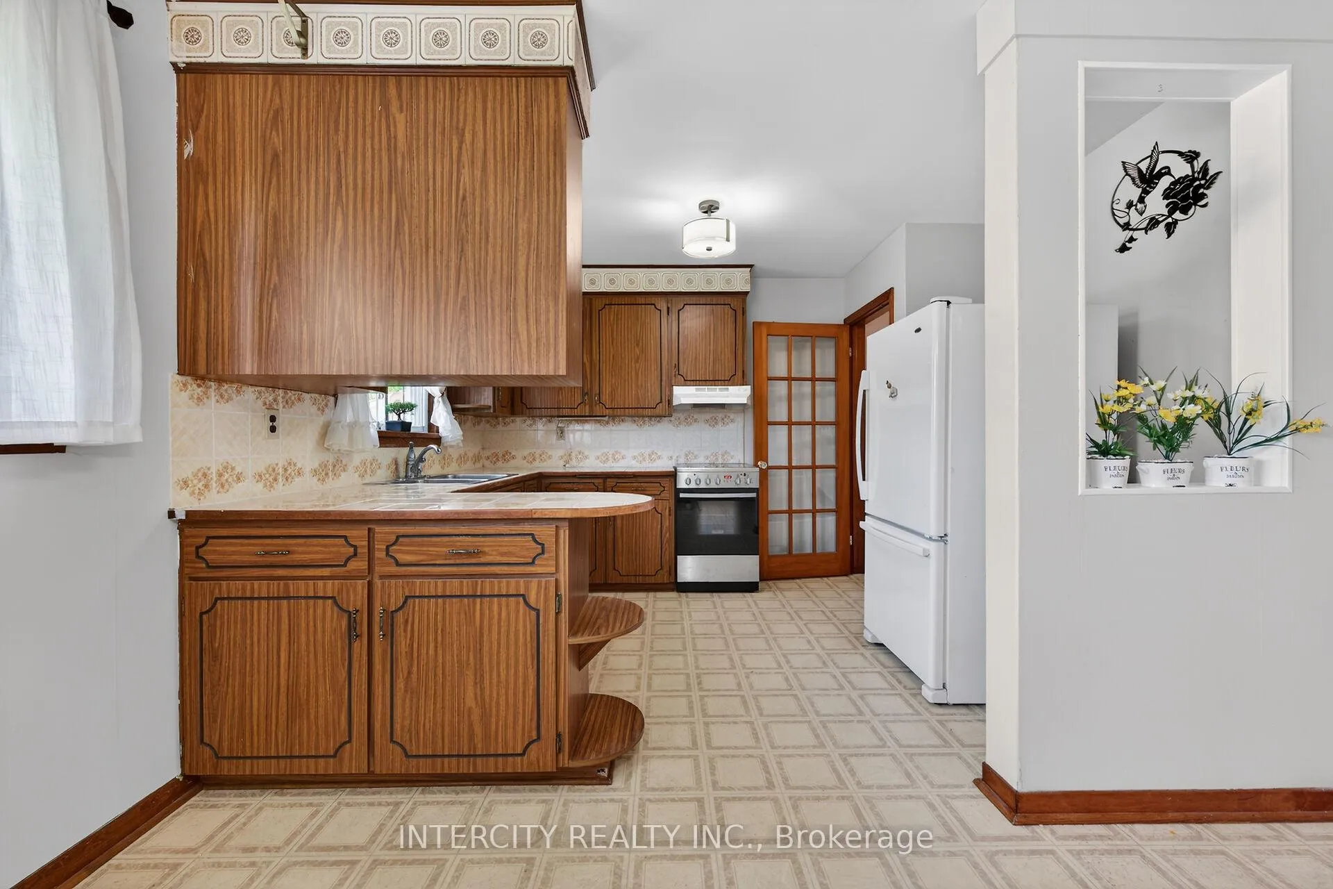 Photo 18 of 8735 Howe Crescent, Niagara Falls, Chippawa — HOMEH