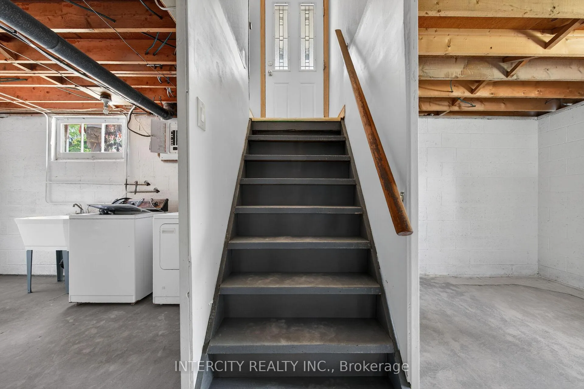 Photo 37 of 8735 Howe Crescent, Niagara Falls, Chippawa — HOMEH