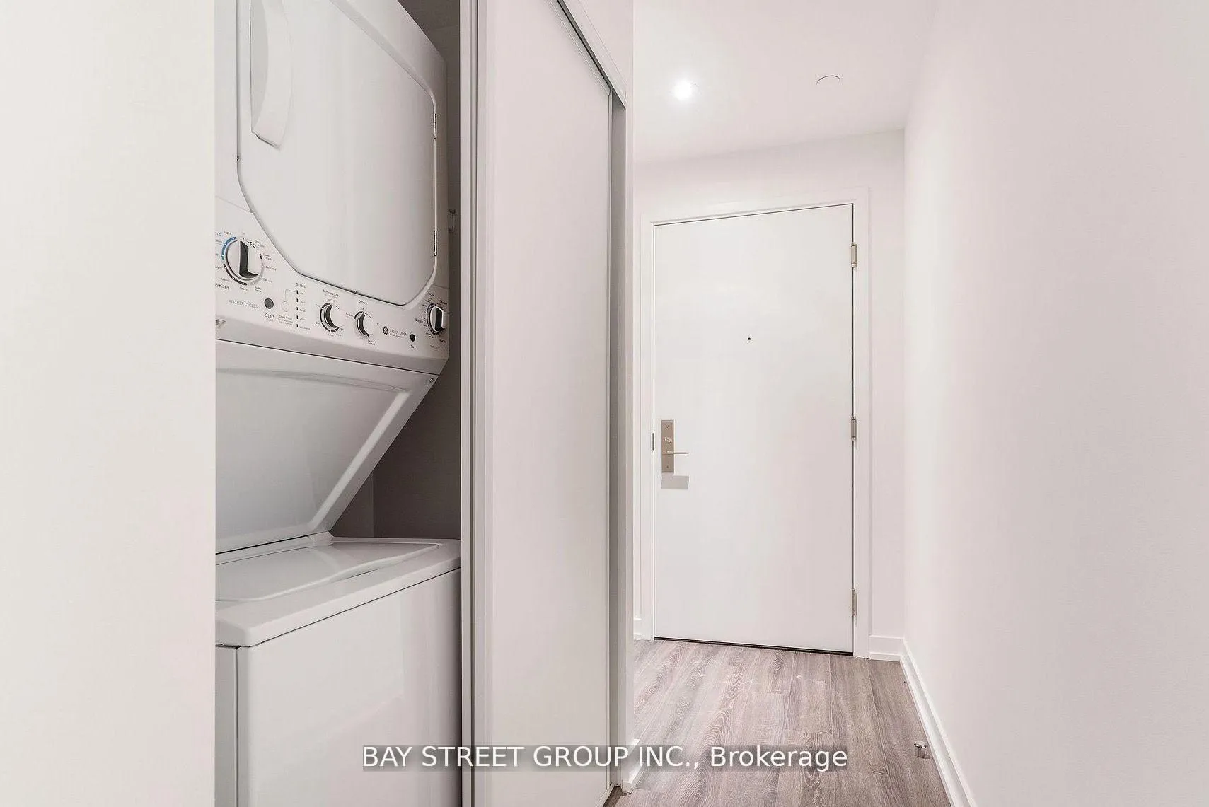 Photo 5 of Unit 509, 20 Edward Street, Toronto, Bay Street Corridor — HOMEH