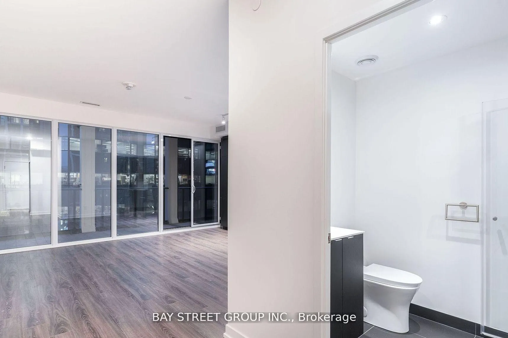 Photo 7 of Unit 509, 20 Edward Street, Toronto, Bay Street Corridor — HOMEH