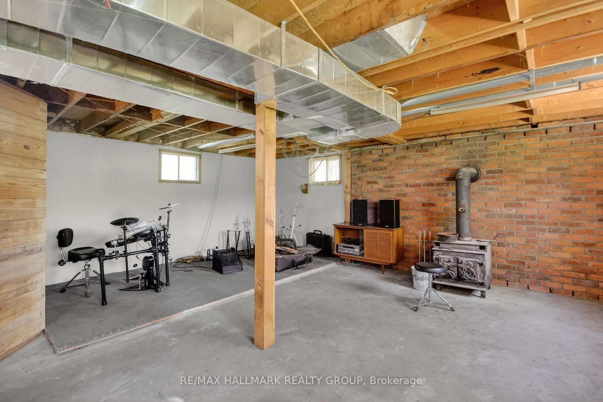 Photo 28 of 1054 McCrea Road, Montague, Montague Twp — HOMEH