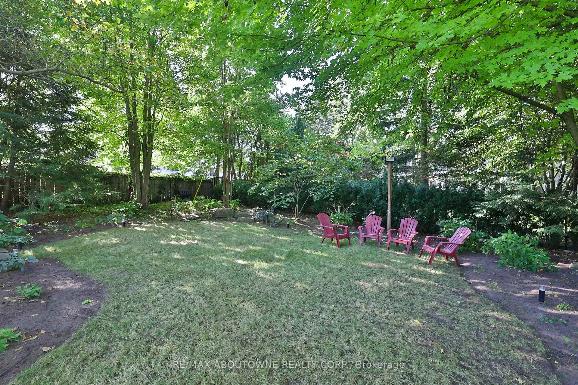 Photo 47 of 342 Pomona Avenue, Burlington, Roseland — HOMEH