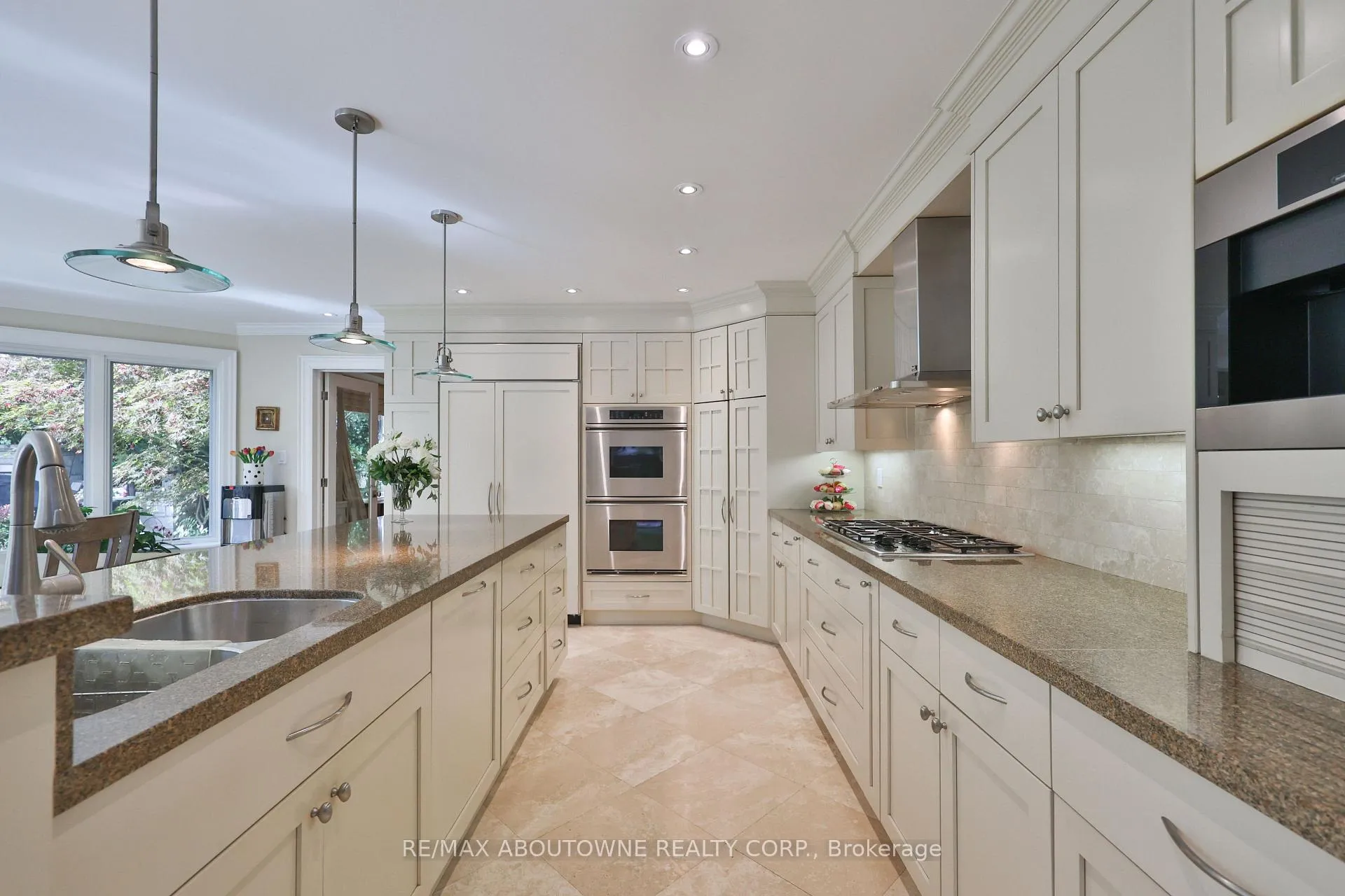 Photo 7 of 342 Pomona Avenue, Burlington, Roseland — HOMEH