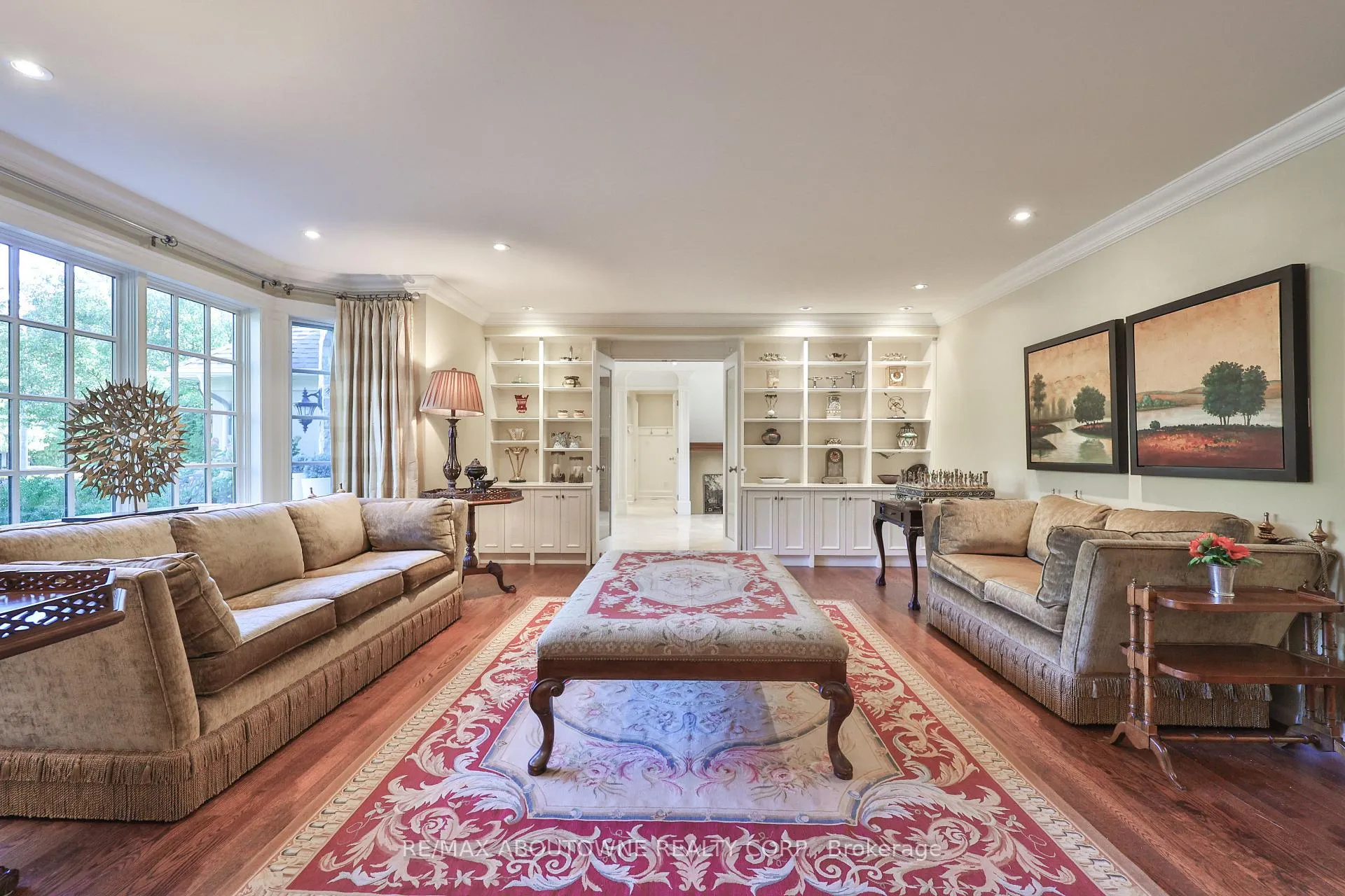 Photo 14 of 342 Pomona Avenue, Burlington, Roseland — HOMEH