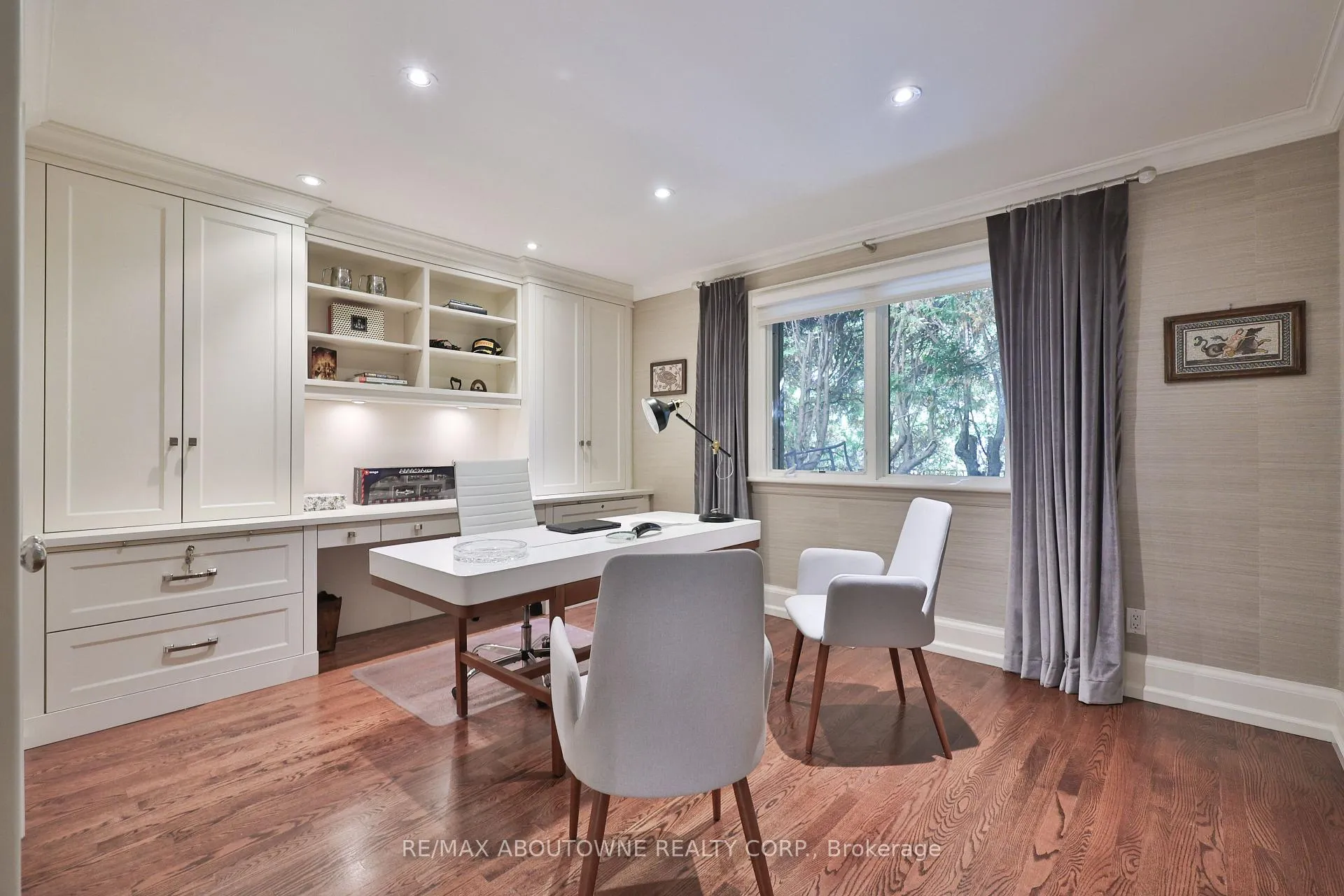 Photo 17 of 342 Pomona Avenue, Burlington, Roseland — HOMEH
