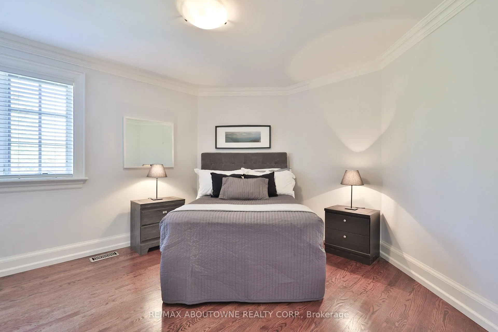 Photo 23 of 342 Pomona Avenue, Burlington, Roseland — HOMEH