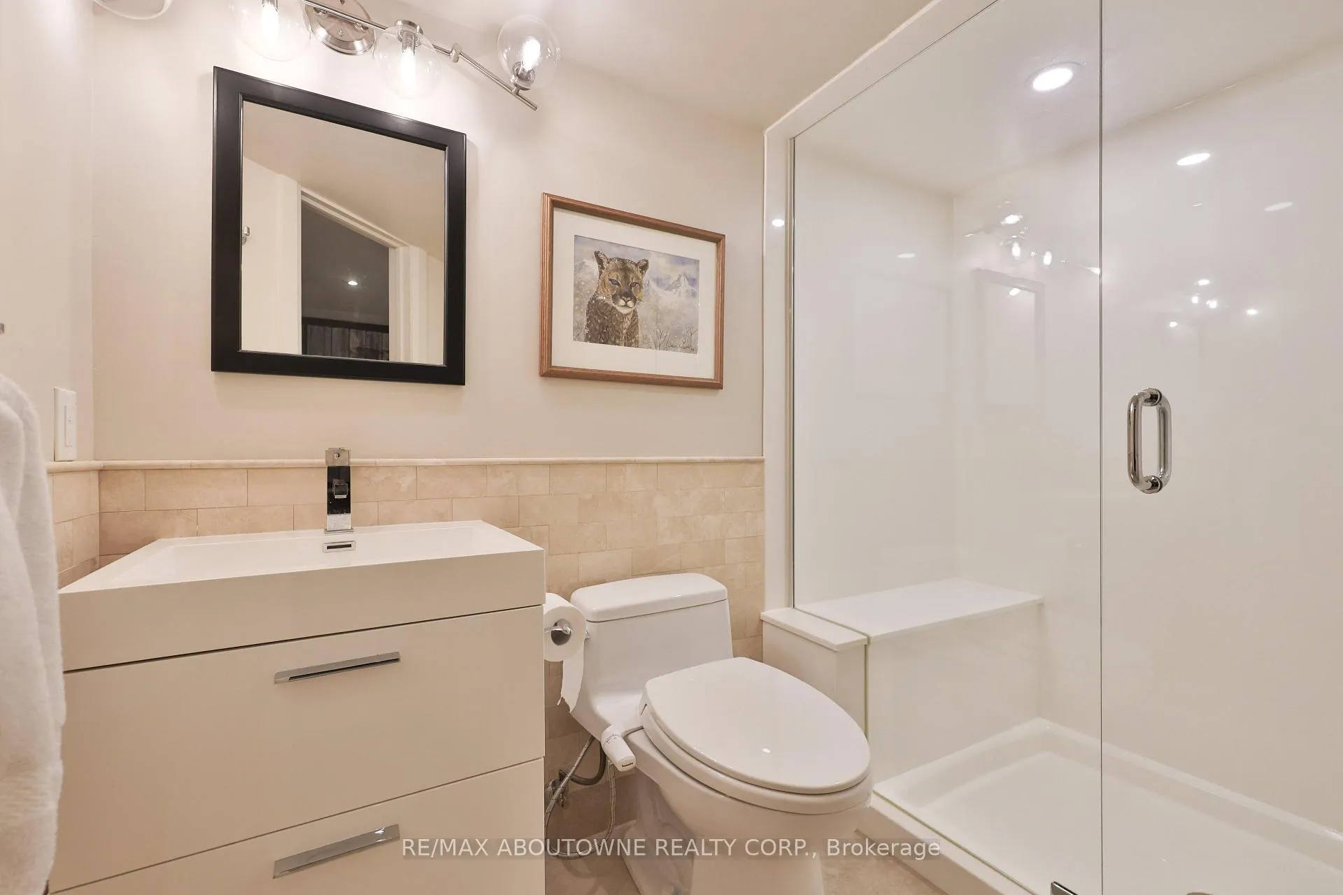 Photo 27 of 342 Pomona Avenue, Burlington, Roseland — HOMEH