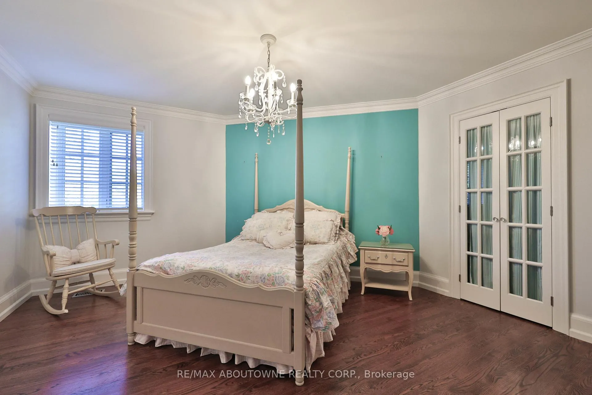 Photo 30 of 342 Pomona Avenue, Burlington, Roseland — HOMEH