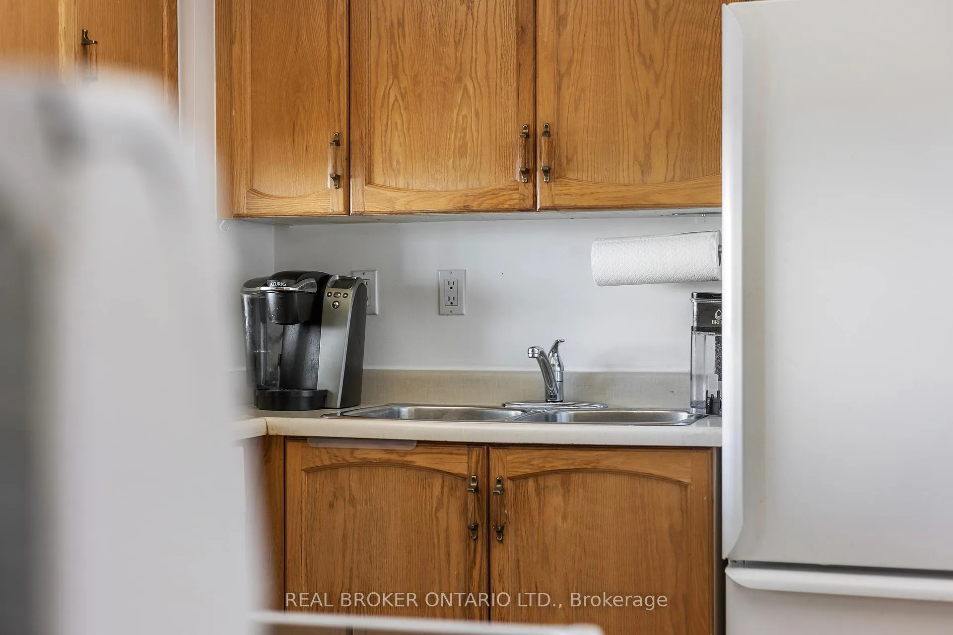 Photo 10 of Unit 1005, 330 Mill Street S, Brampton, Brampton South — HOMEH