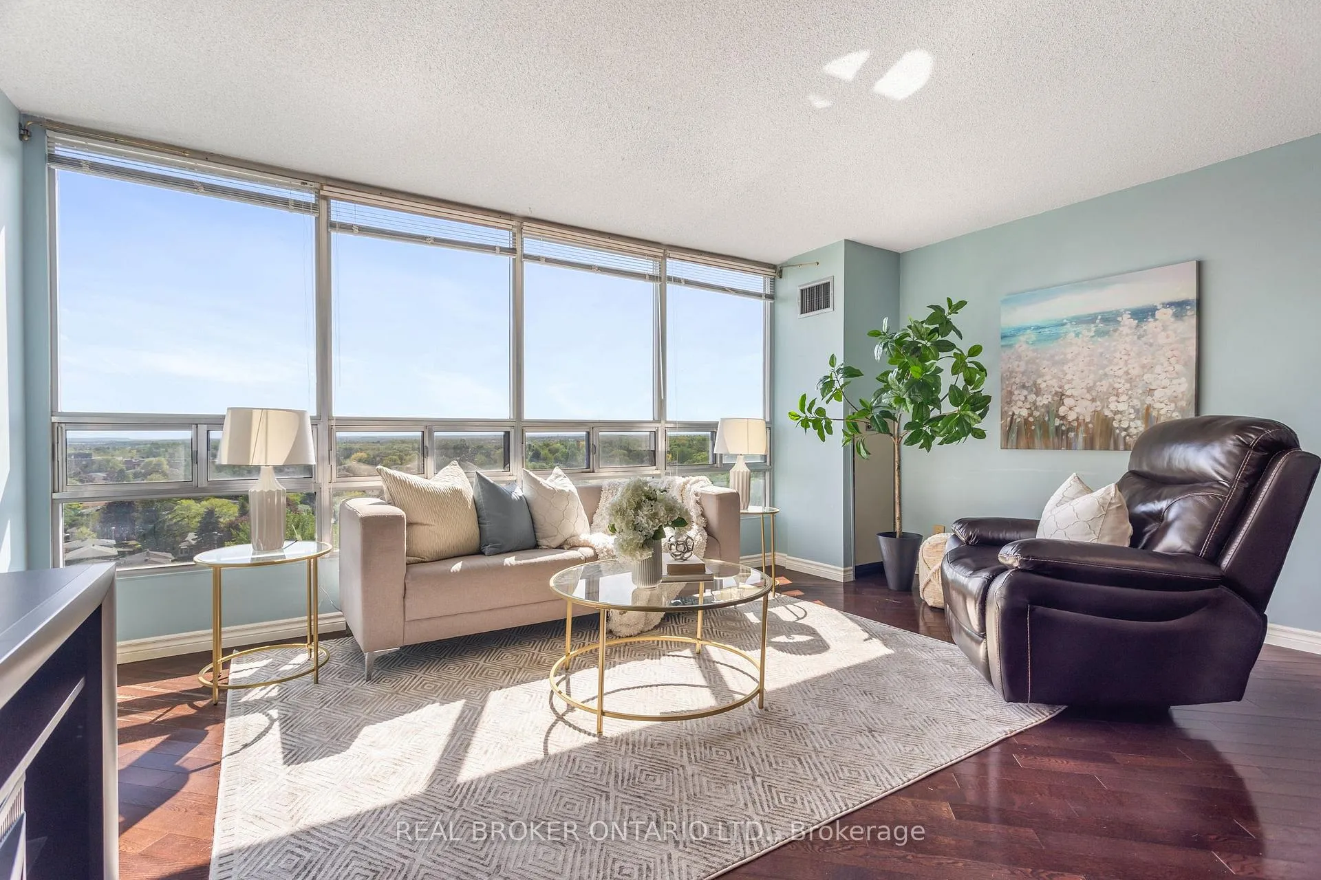 Photo 18 of Unit 1005, 330 Mill Street S, Brampton, Brampton South — HOMEH
