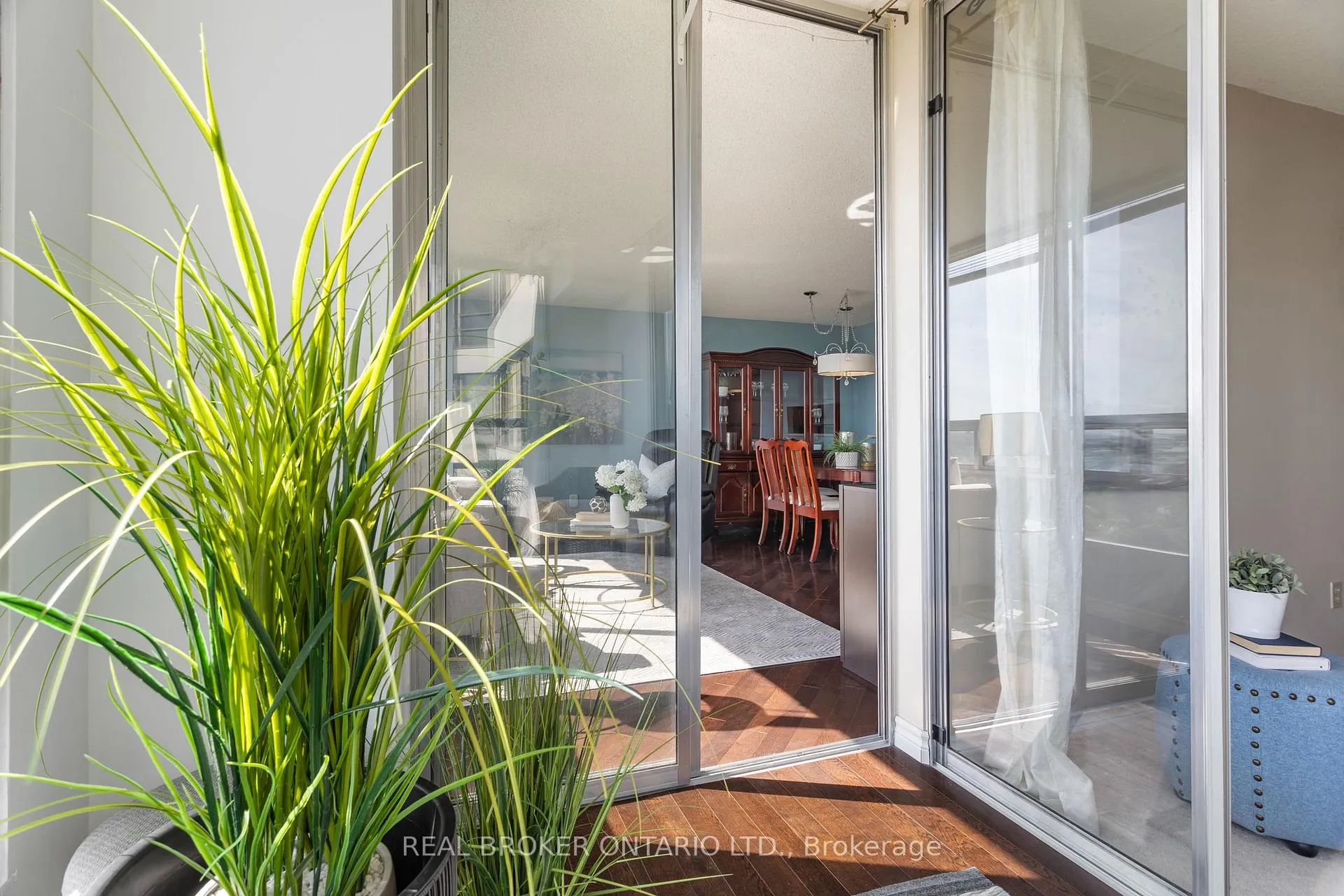 Photo 24 of Unit 1005, 330 Mill Street S, Brampton, Brampton South — HOMEH