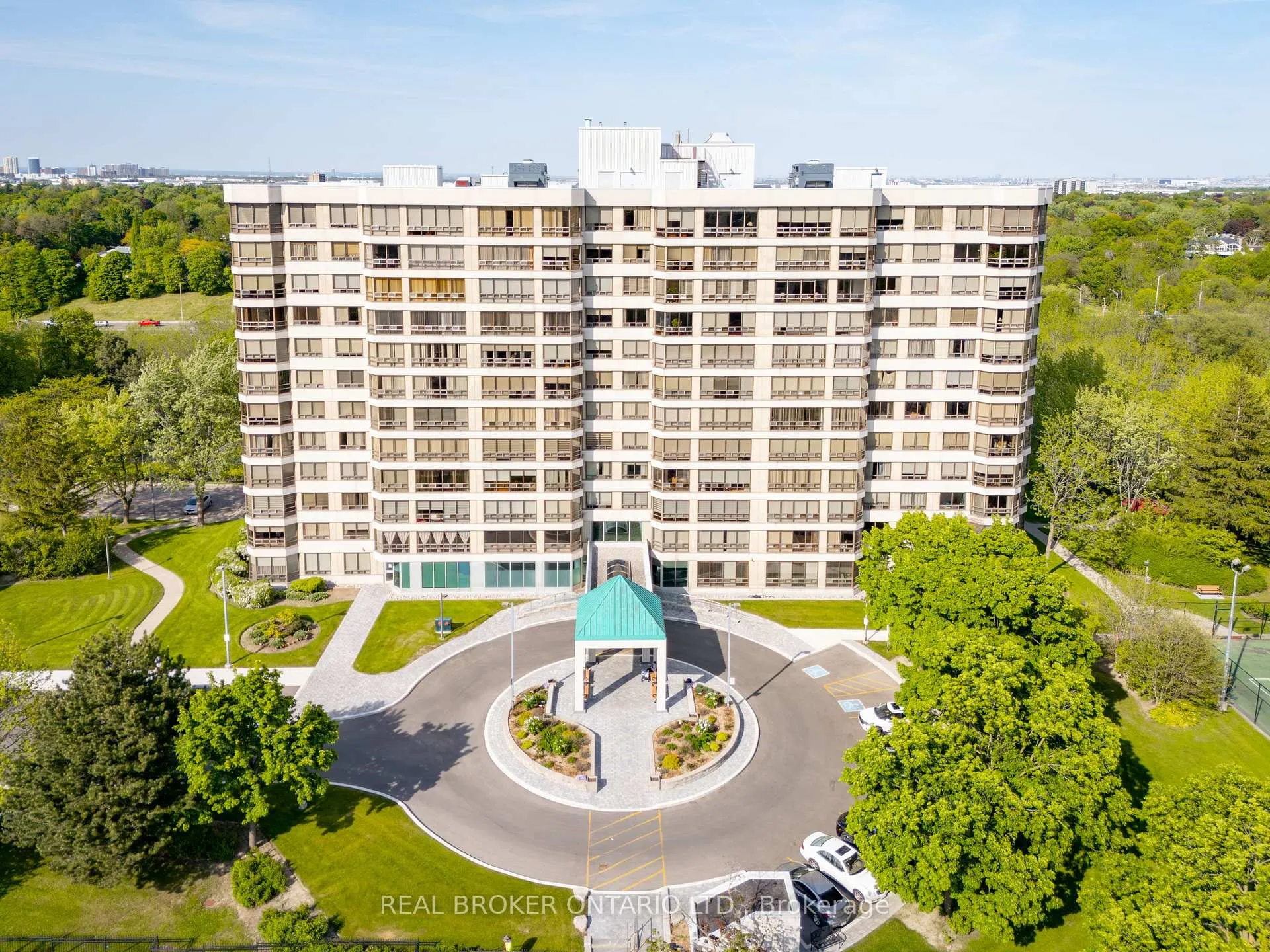 Photo 49 of Unit 1005, 330 Mill Street S, Brampton, Brampton South — HOMEH