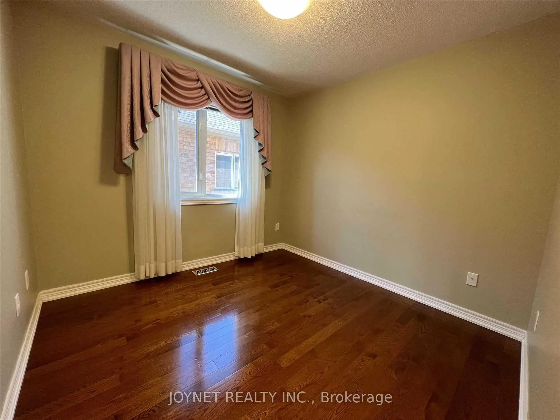 Photo 15 of 269 Lauderdale Drive, Vaughan, Patterson — HOMEH