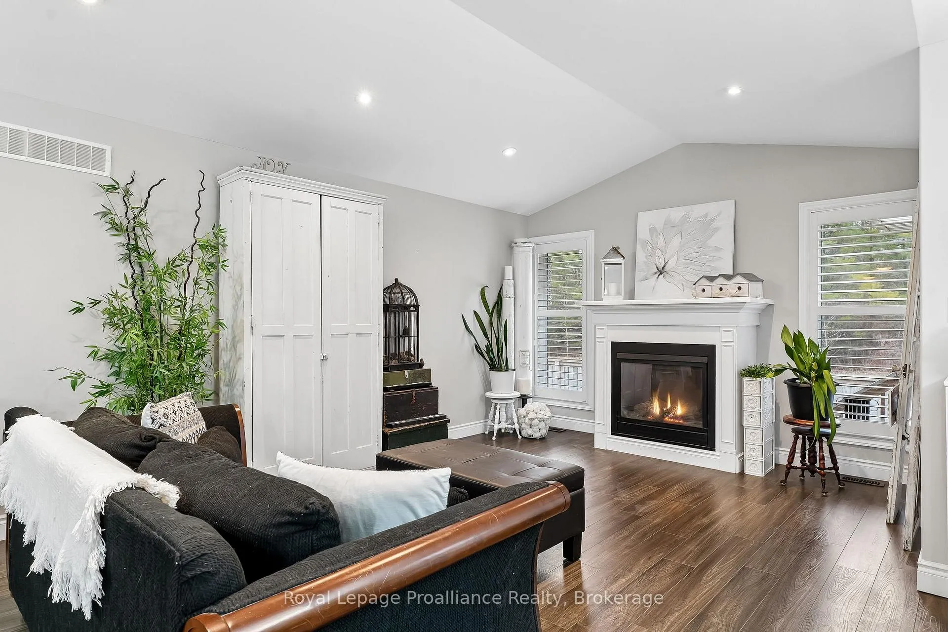 Photo 16 of 26 Ward Drive, Brighton — HOMEH