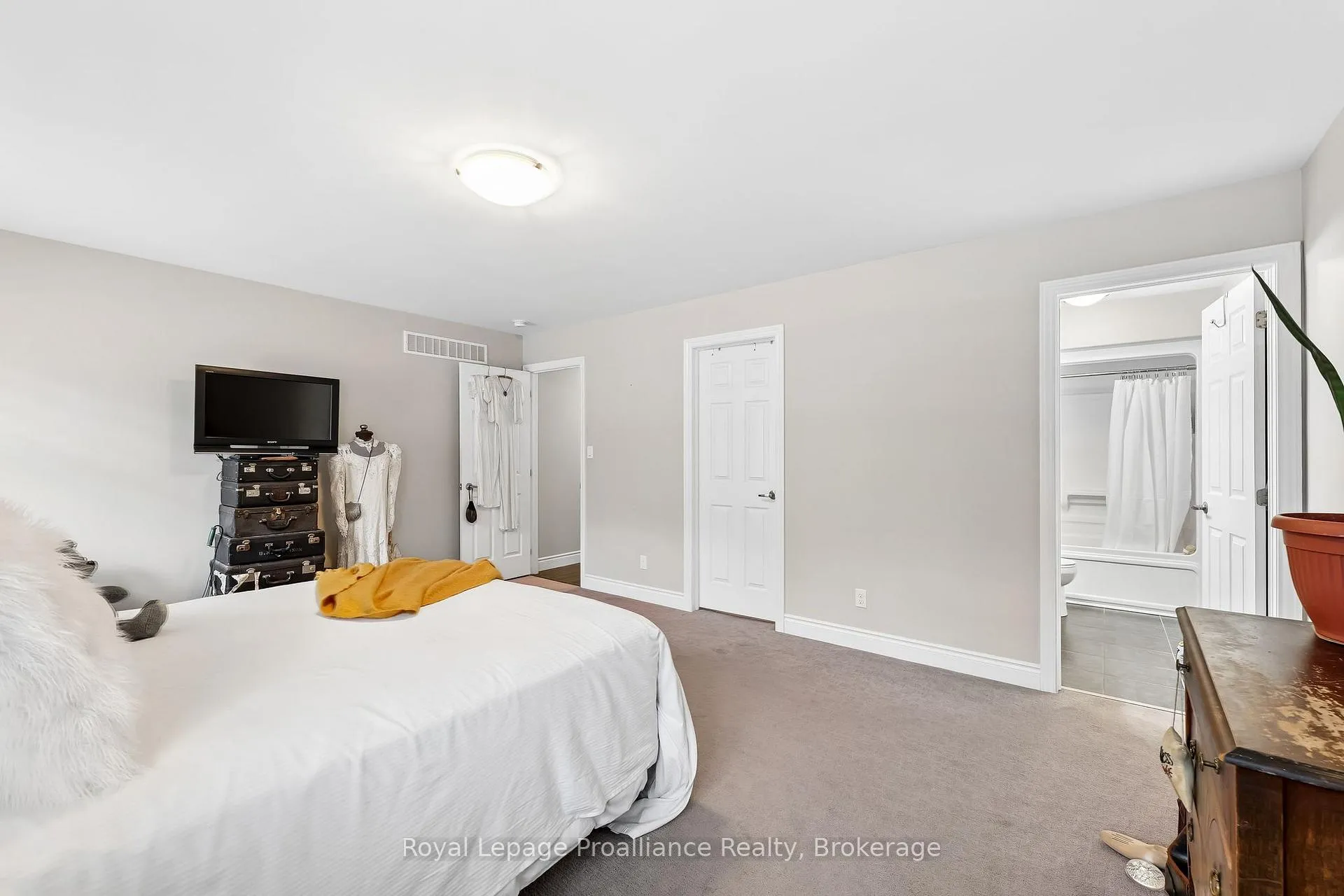 Photo 22 of 26 Ward Drive, Brighton — HOMEH