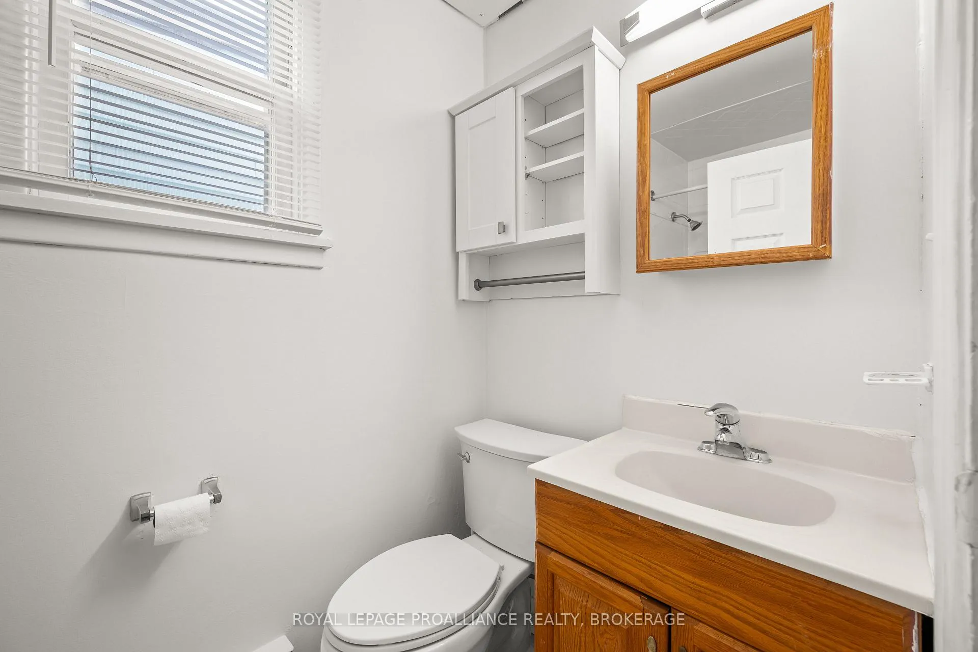 Photo 10 of 176 Nelson Street, Kingston, Central City East — HOMEH