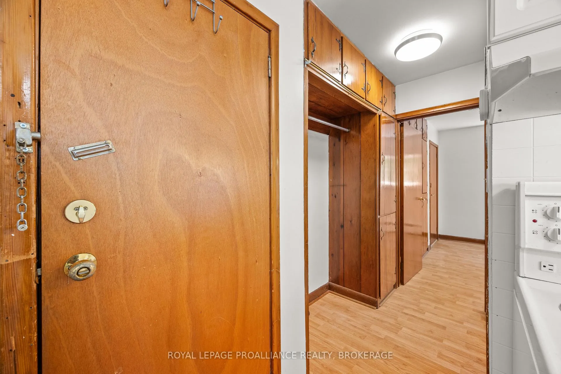 Photo 34 of 176 Nelson Street, Kingston, Central City East — HOMEH