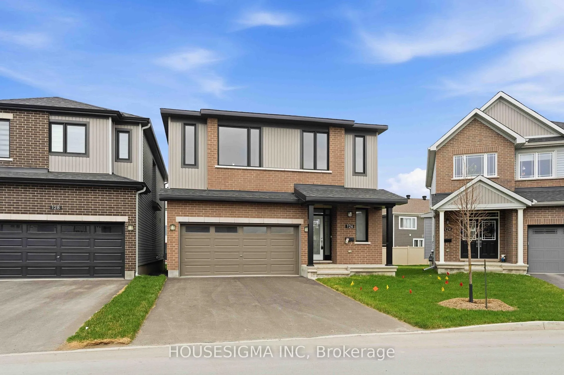 Photo 2 of 126 Lumen Place, Ottawa, Chapel Hill South - Orleans Village — HOMEH