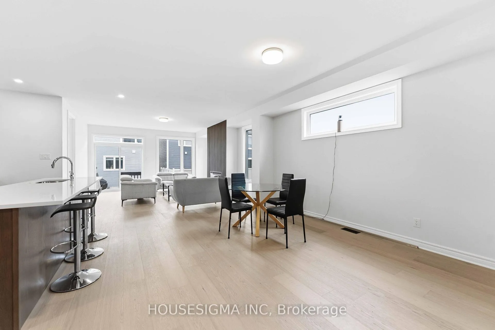 Photo 8 of 126 Lumen Place, Ottawa, Chapel Hill South - Orleans Village — HOMEH