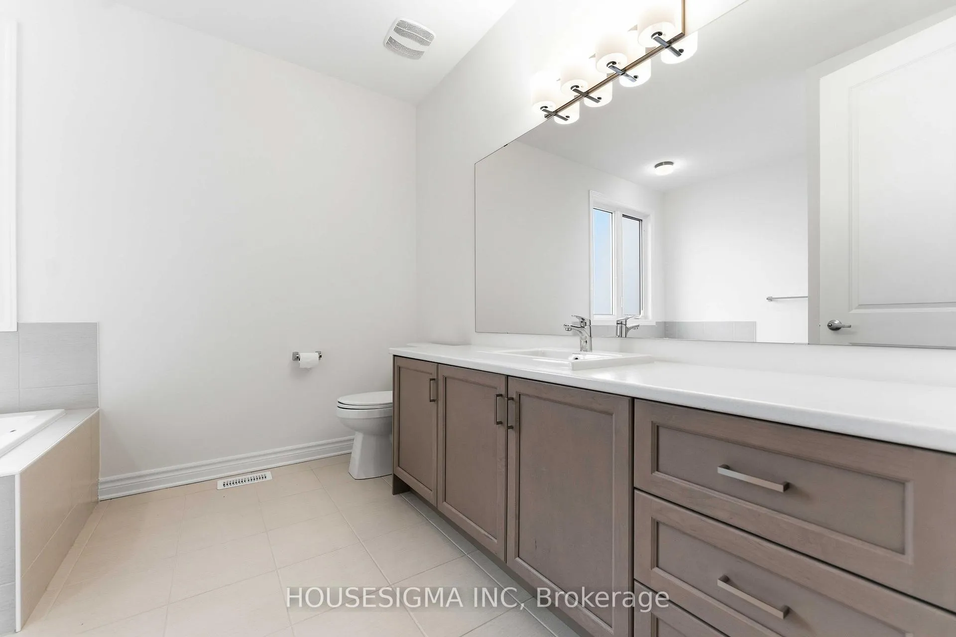 Photo 27 of 126 Lumen Place, Ottawa, Chapel Hill South - Orleans Village — HOMEH