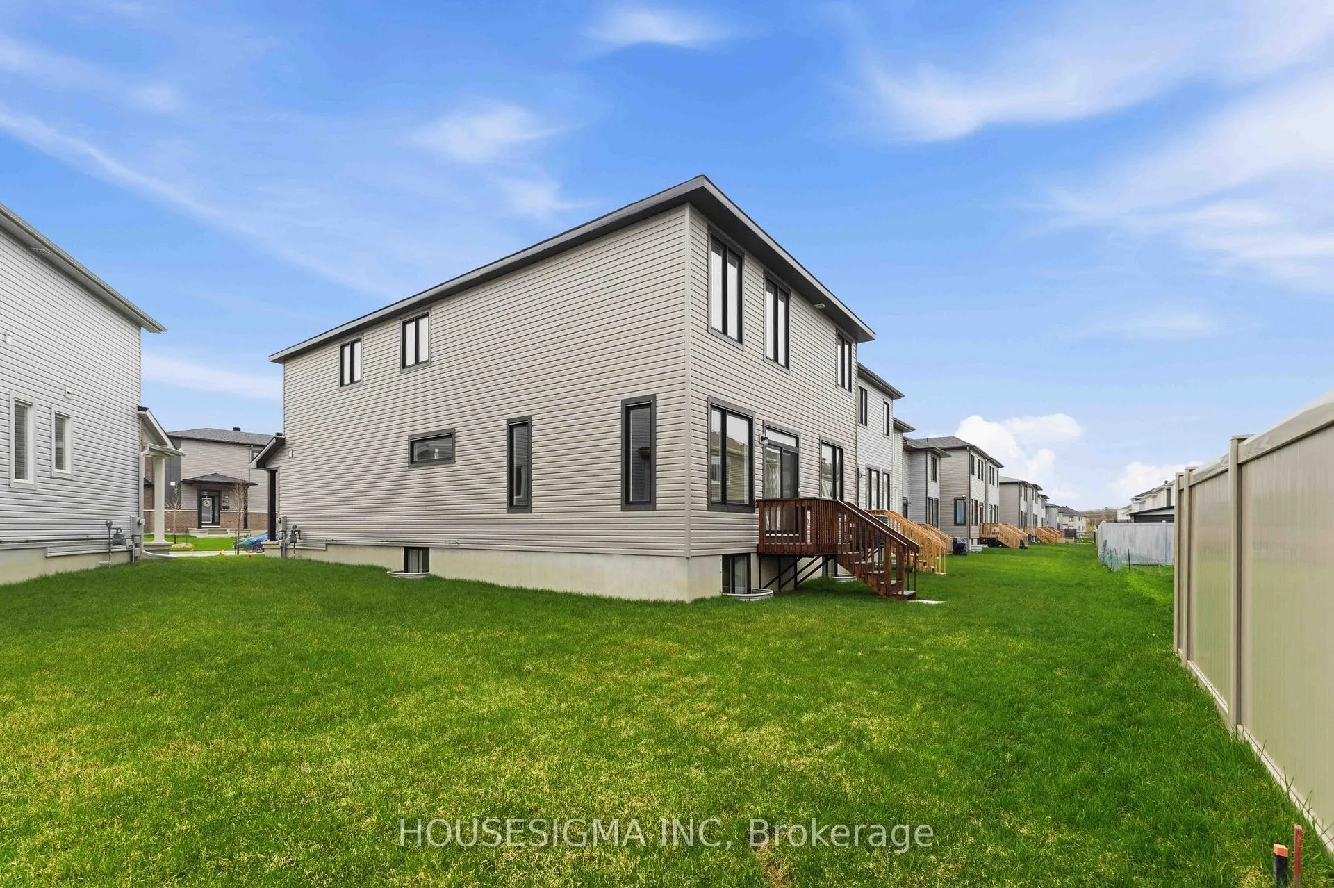 Photo 32 of 126 Lumen Place, Ottawa, Chapel Hill South - Orleans Village — HOMEH