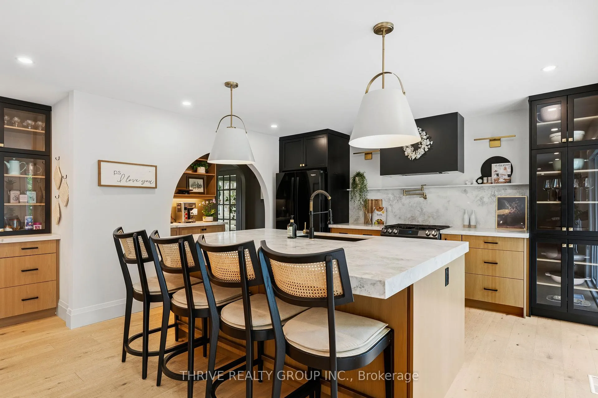 Photo 5 of 137 Sherwood Place, Thames Centre, Dorchester — HOMEH