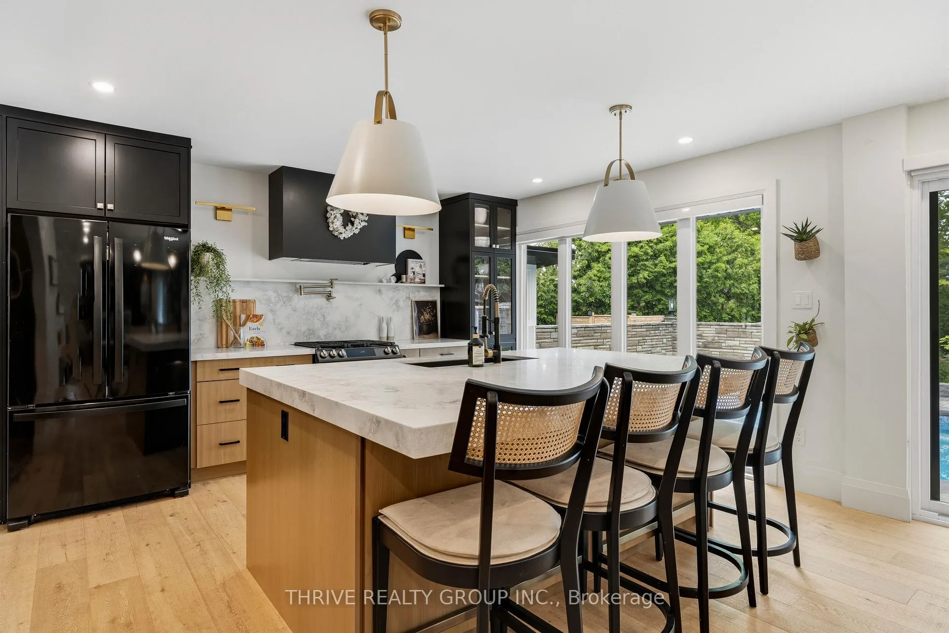 Photo 6 of 137 Sherwood Place, Thames Centre, Dorchester — HOMEH