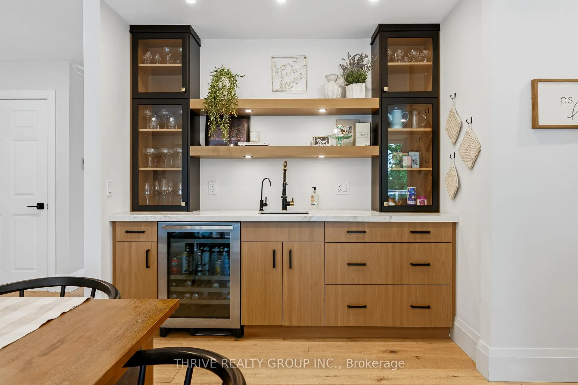 Photo 11 of 137 Sherwood Place, Thames Centre, Dorchester — HOMEH