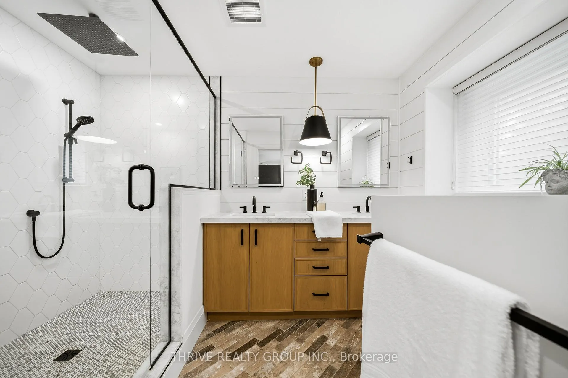 Photo 24 of 137 Sherwood Place, Thames Centre, Dorchester — HOMEH