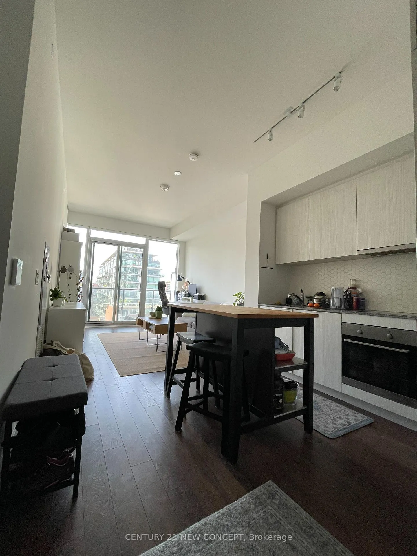 Photo 5 of Unit 1009, 158 Front Street E, Toronto, Moss Park — HOMEH