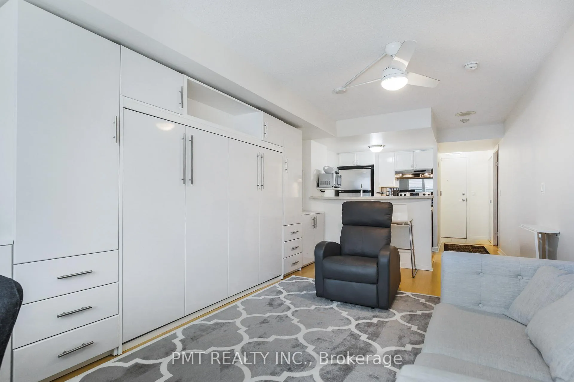 Photo 6 of Unit 340, 109 Front Street E, Toronto, Moss Park — HOMEH