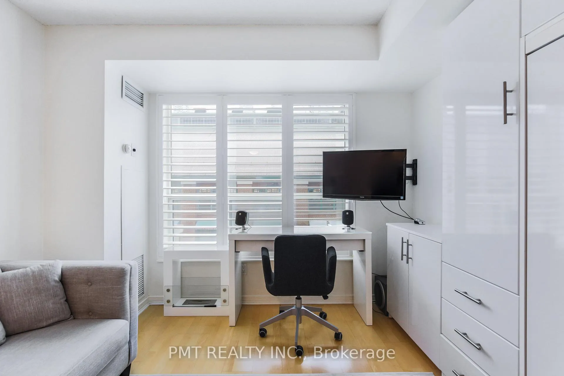Photo 10 of Unit 340, 109 Front Street E, Toronto, Moss Park — HOMEH