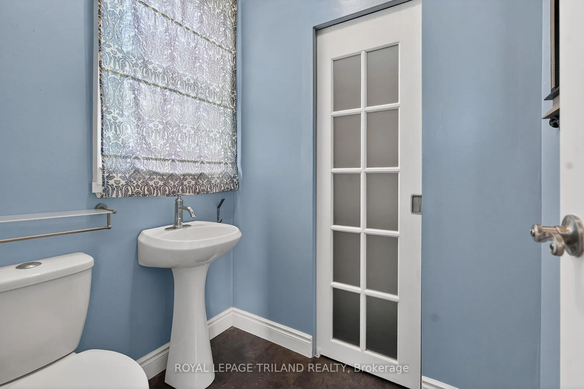 Photo 14 of 40 Metcalfe Street, St. Thomas — HOMEH