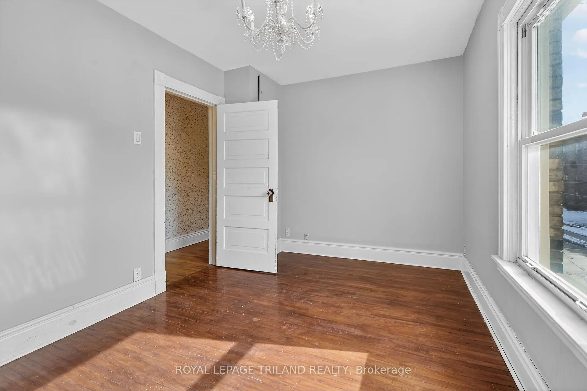 Photo 21 of 40 Metcalfe Street, St. Thomas — HOMEH