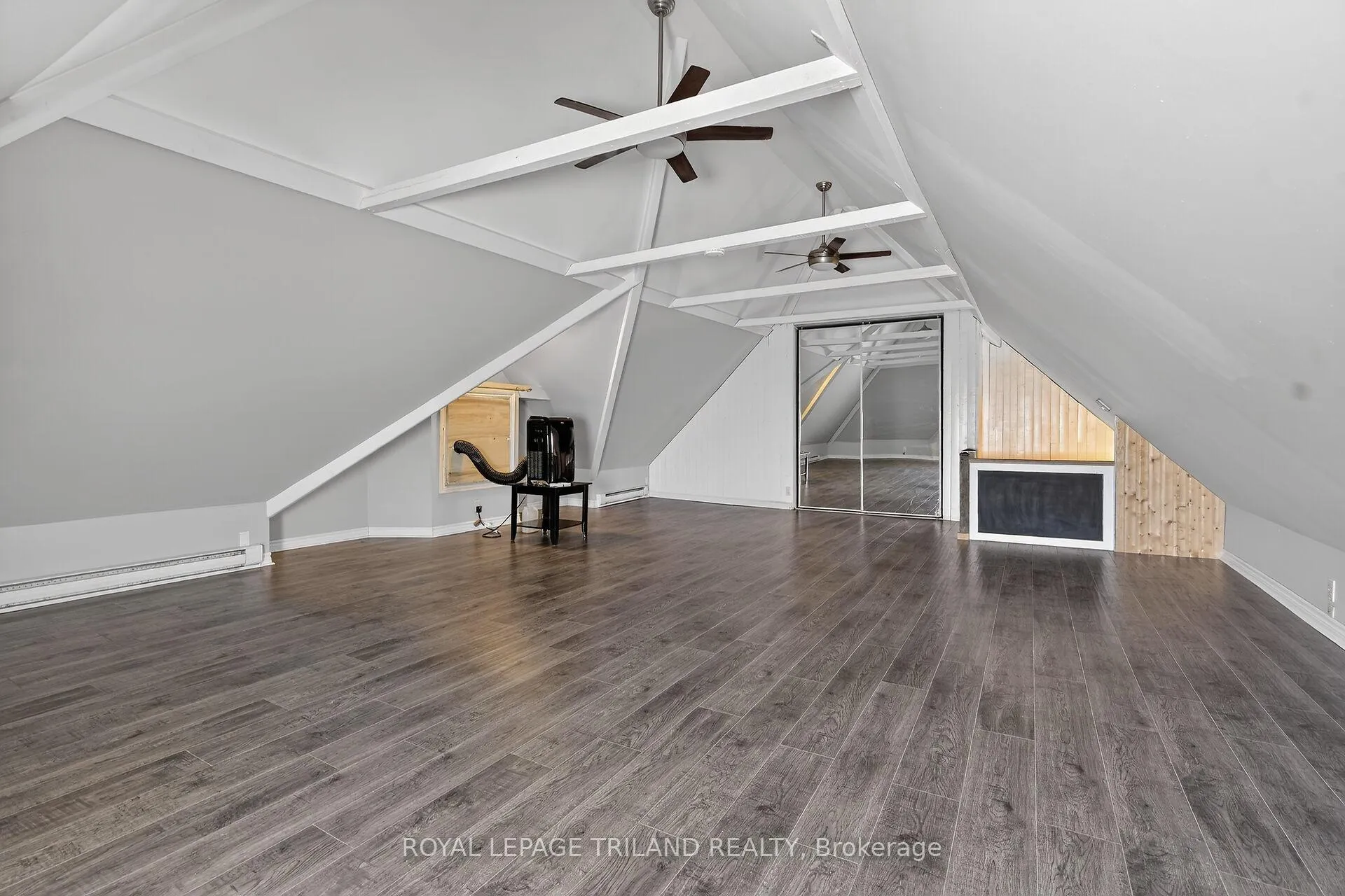 Photo 25 of 40 Metcalfe Street, St. Thomas — HOMEH